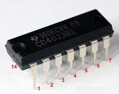 4023 DIP Triple 3-Input NAND Gate