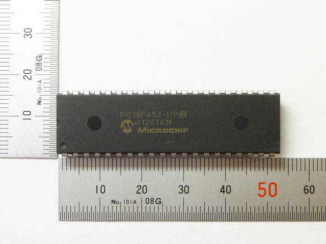 PIC18F452 Microcontroller – 40-Pin DIP - Image 3
