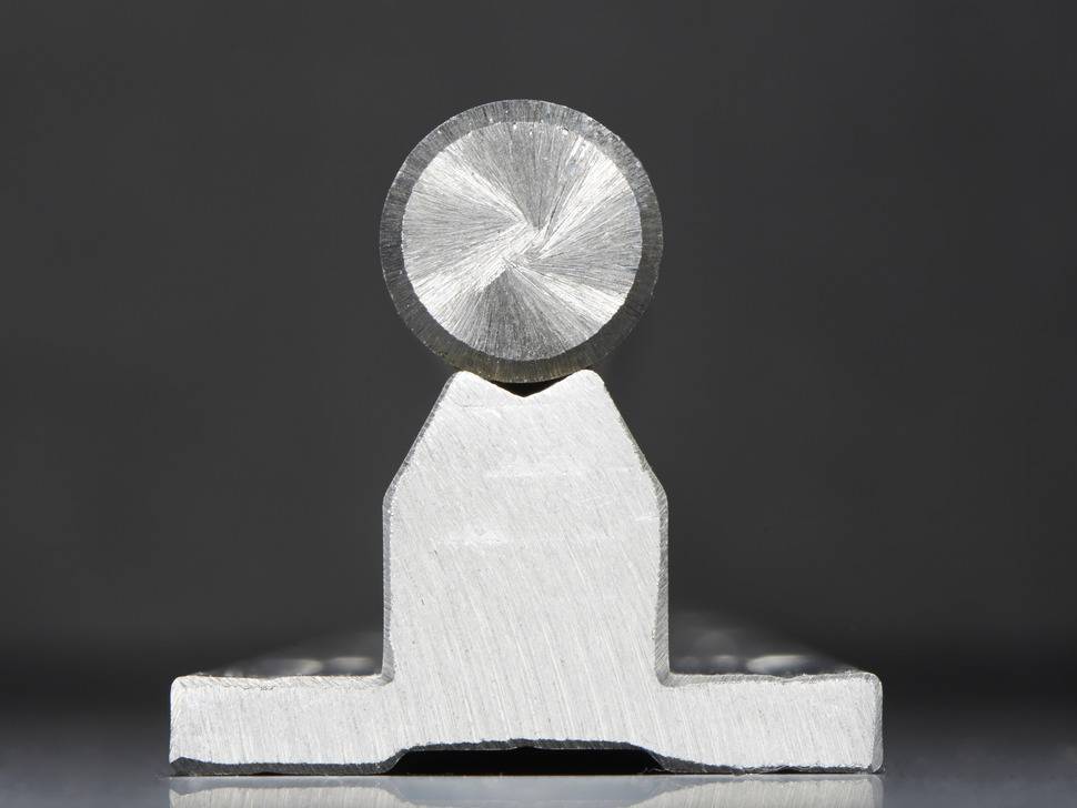 1M Linear Guide Rail 12mm - Image 2