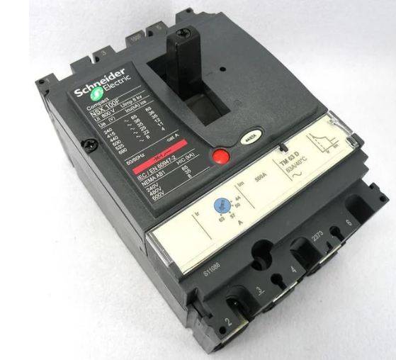 Circuit breaker NSX100F ( LV429632 )